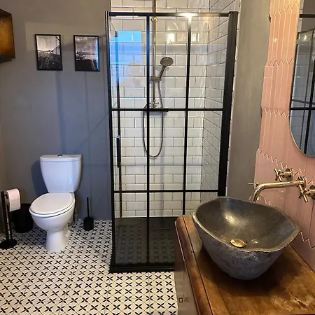 Miedzyles 68 בית נופש *